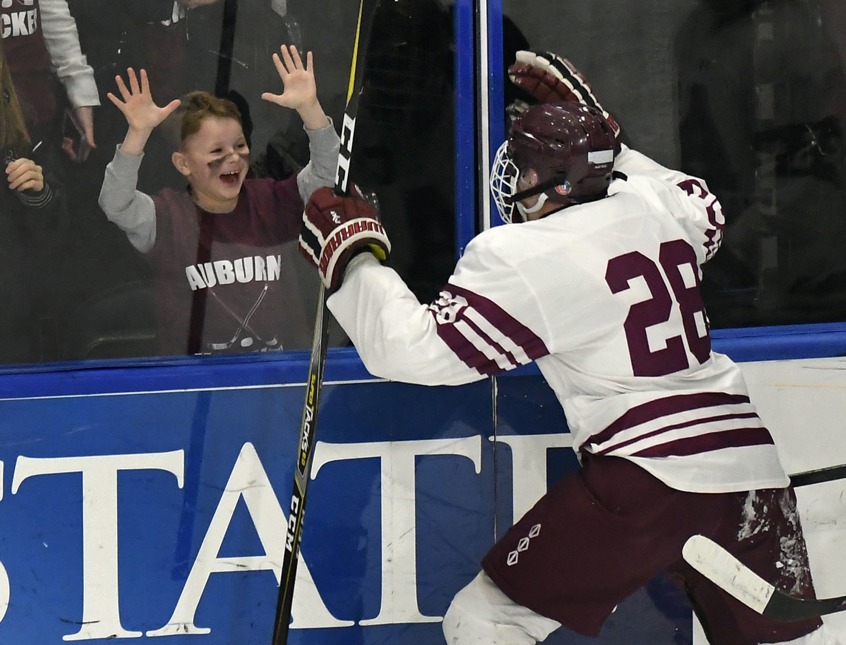 Auburn Clinton Hockey 13.JPG
